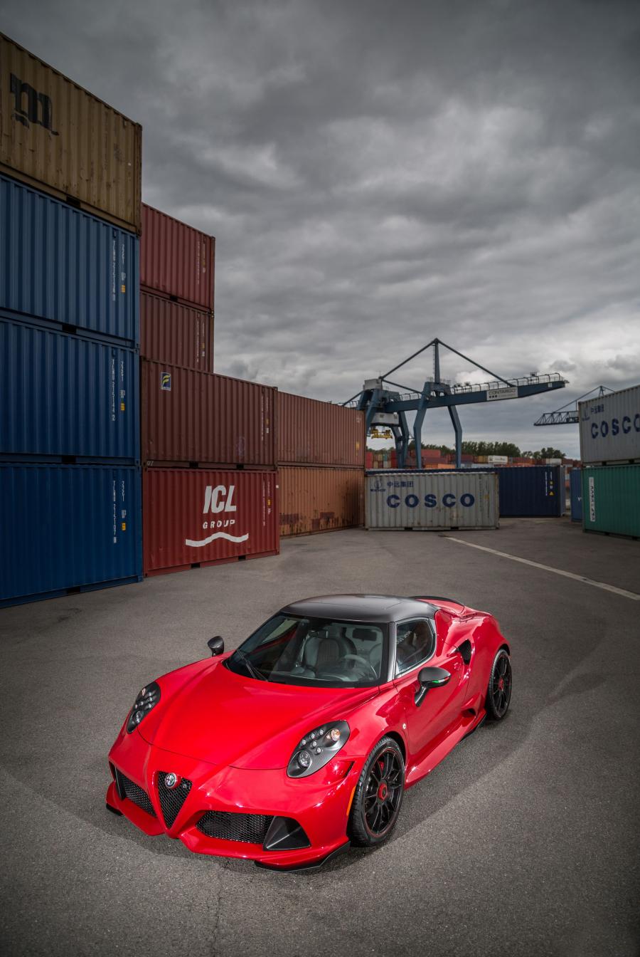  Alfa Romeo 4C by Zender (960) 2016 года  (фото 35 из 36)